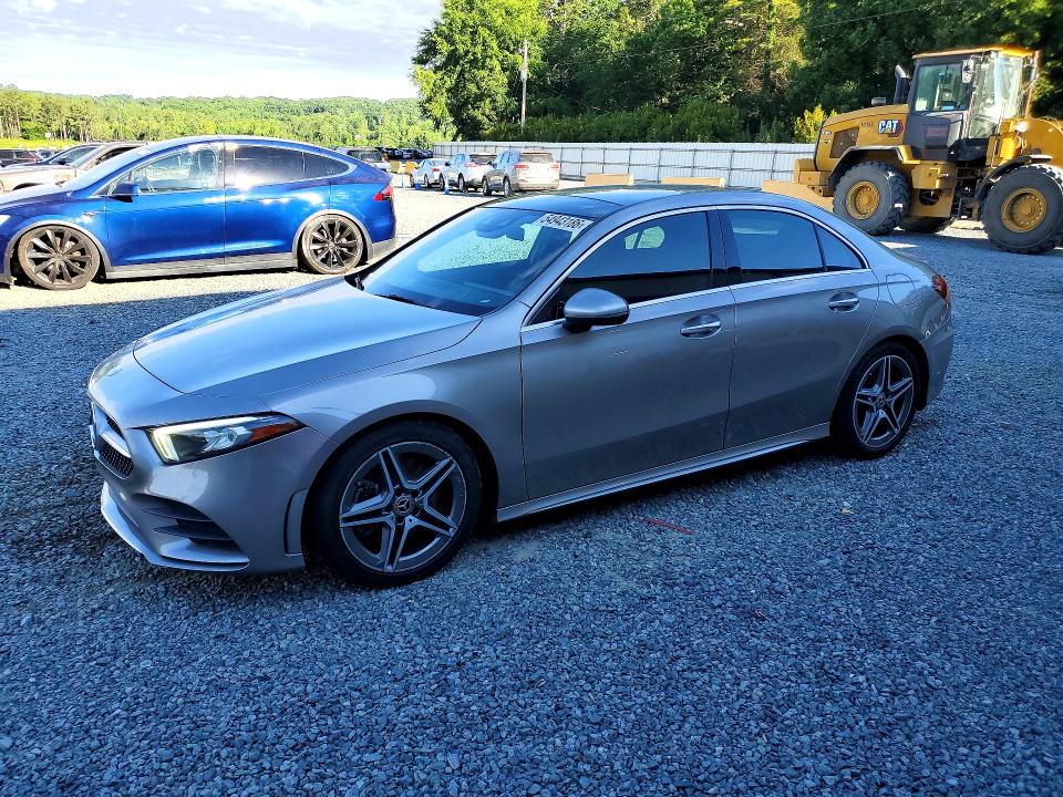54943186 :رقم المزاد ، WDD3G4FB6KW005198 vin ، 2019 Mercedes-benz A مزاد بيع