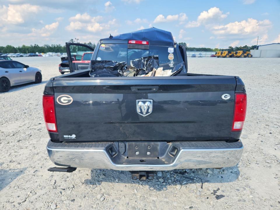 59145756 :رقم المزاد ، 1C6RR6LGXJS132236 vin ، 2018 Ram 1500 مزاد بيع