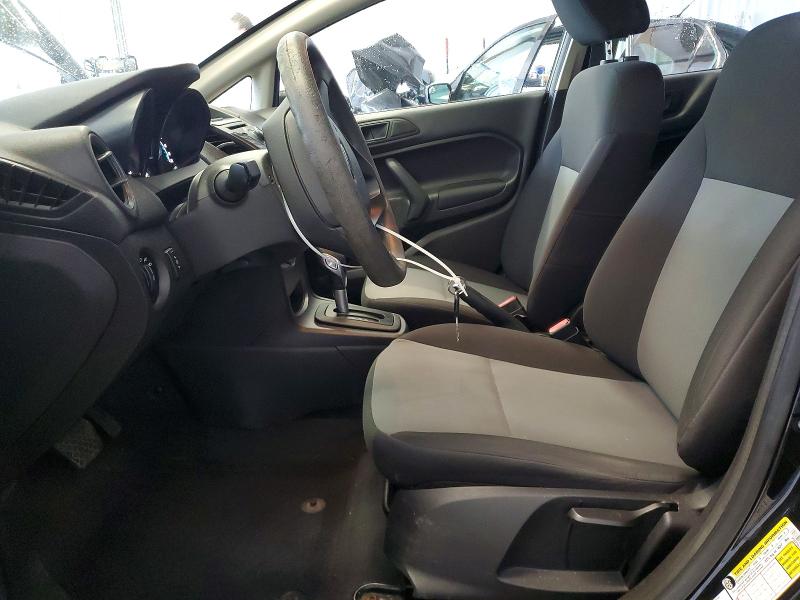57951906 :رقم المزاد ، 3FADP4AJ9FM158117 vin ، 2015 Ford Fiesta مزاد بيع