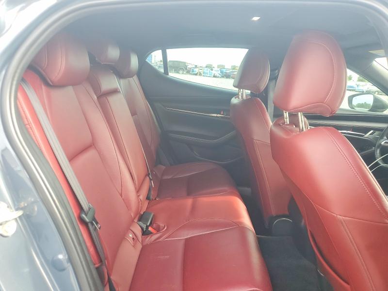 56502336 :رقم المزاد ، JM1BPALL8N1515720 vin ، 2022 Mazda 3 مزاد بيع
