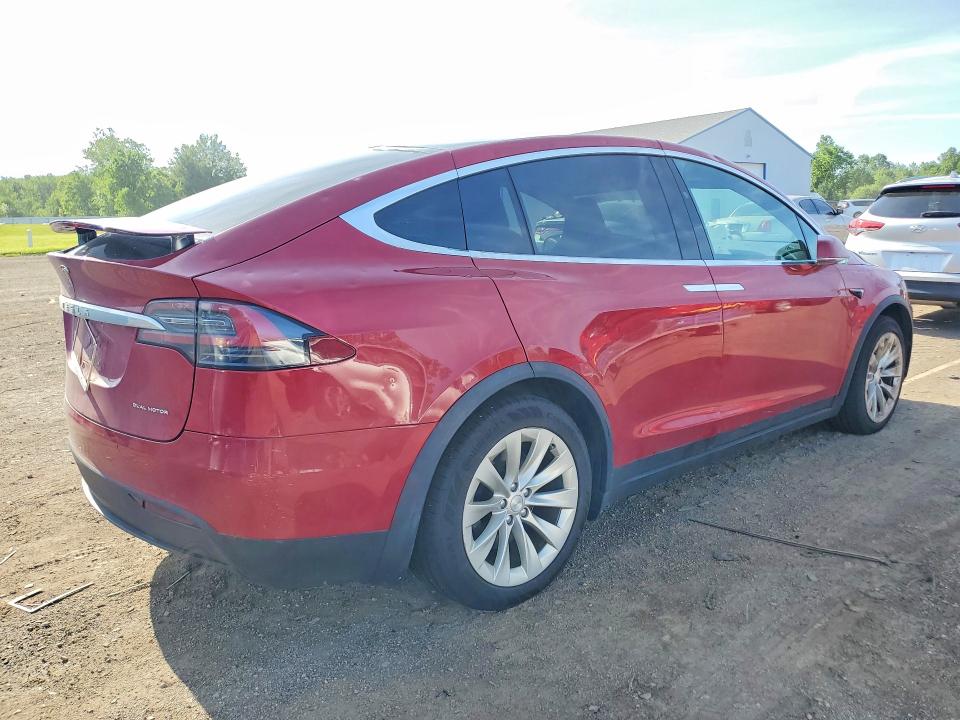 Продажа на аукционе авто 2019 Tesla Model X, vin: 5YJXCBE25KF197361, номер лота: 57427286