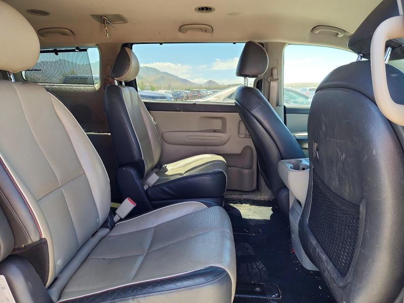 56532556 :رقم المزاد ، KNDMB5C16H6251269 vin ، 2017 Kia Sedona مزاد بيع