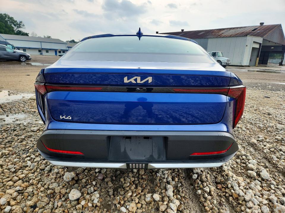 2025 Kia K4 მანქანა იყიდება აუქციონზე, vin: 3KPFT4DE7SE017371, აუქციონის ნომერი: 57588006