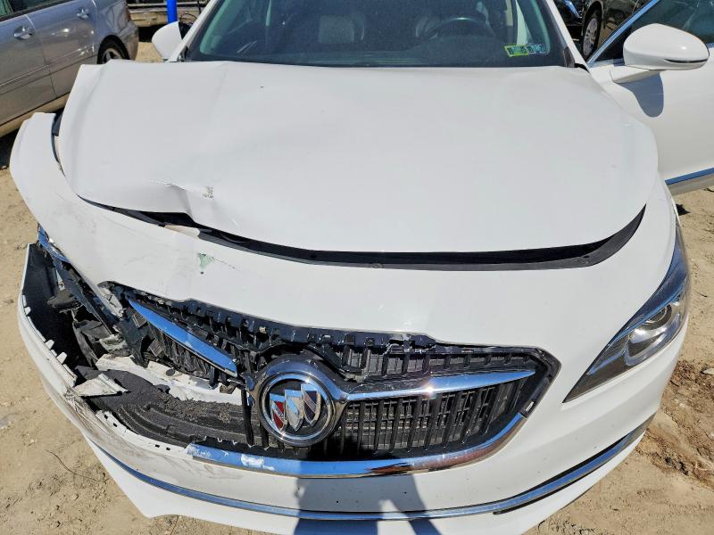 55709546 :رقم المزاد ، 1G4ZP5SZXJU131664 vin ، 2018 Buick Lacrosse مزاد بيع