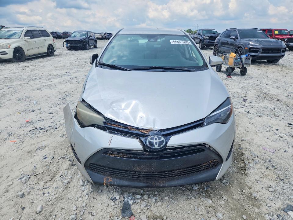 56457396 :رقم المزاد ، 5YFBURHE9HP718598 vin ، 2017 Toyota Corolla مزاد بيع