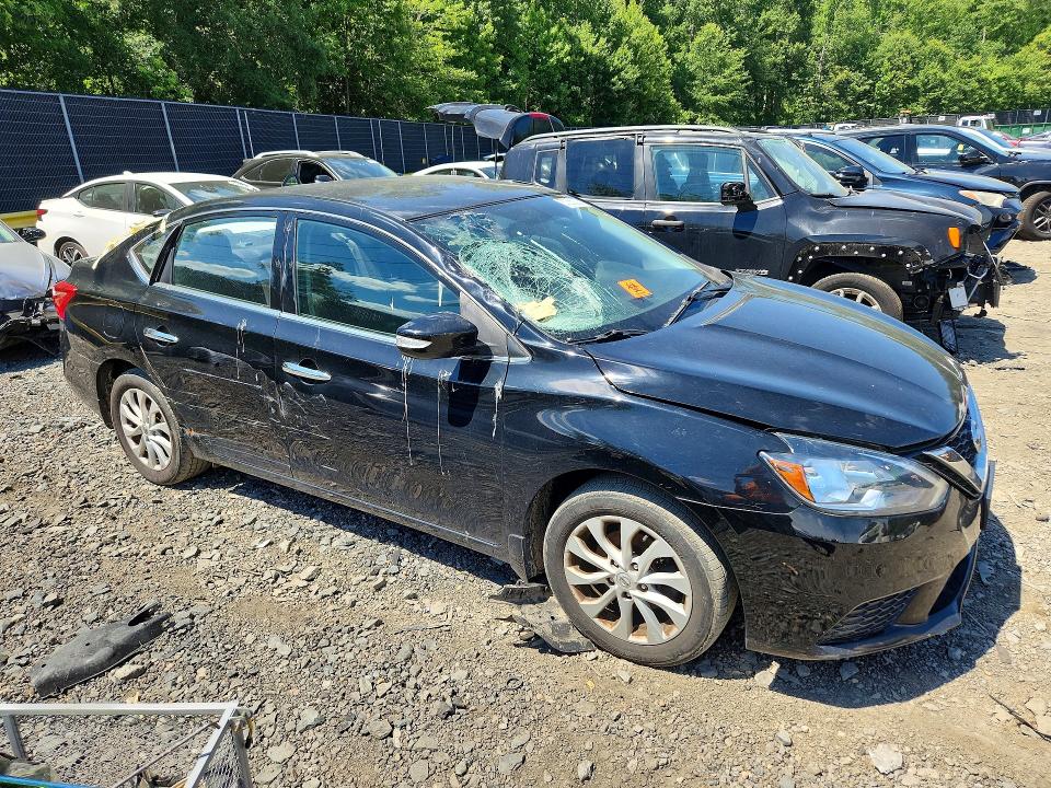 57660026 :رقم المزاد ، 3N1AB7AP9JL662248 vin ، 2018 Nissan Sentra مزاد بيع