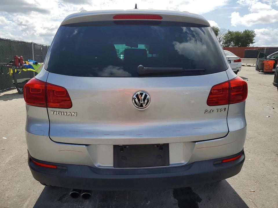 56329816 :رقم المزاد ، WVGAV7AX6FW591947 vin ، 2015 Volkswagen Tiguan مزاد بيع