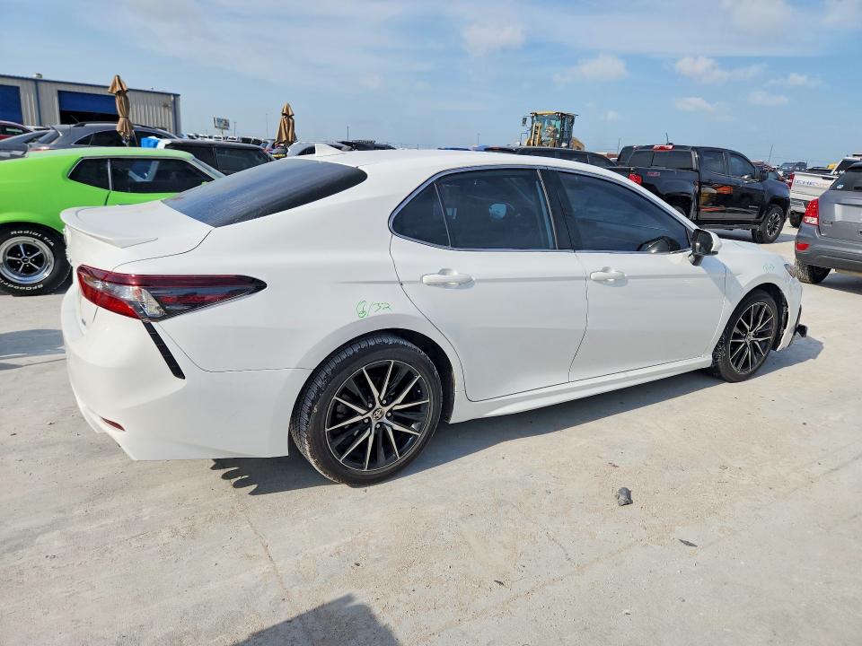 Продажа на аукционе авто 2021 Toyota Camry, vin: 4T1G11AK0MU517942, номер лота: 59189056