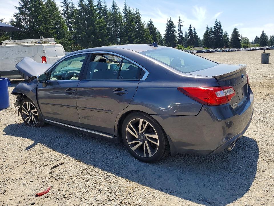 58733736 :رقم المزاد ، 4S3BNAS69J3011533 vin ، 2018 Subaru Legacy مزاد بيع