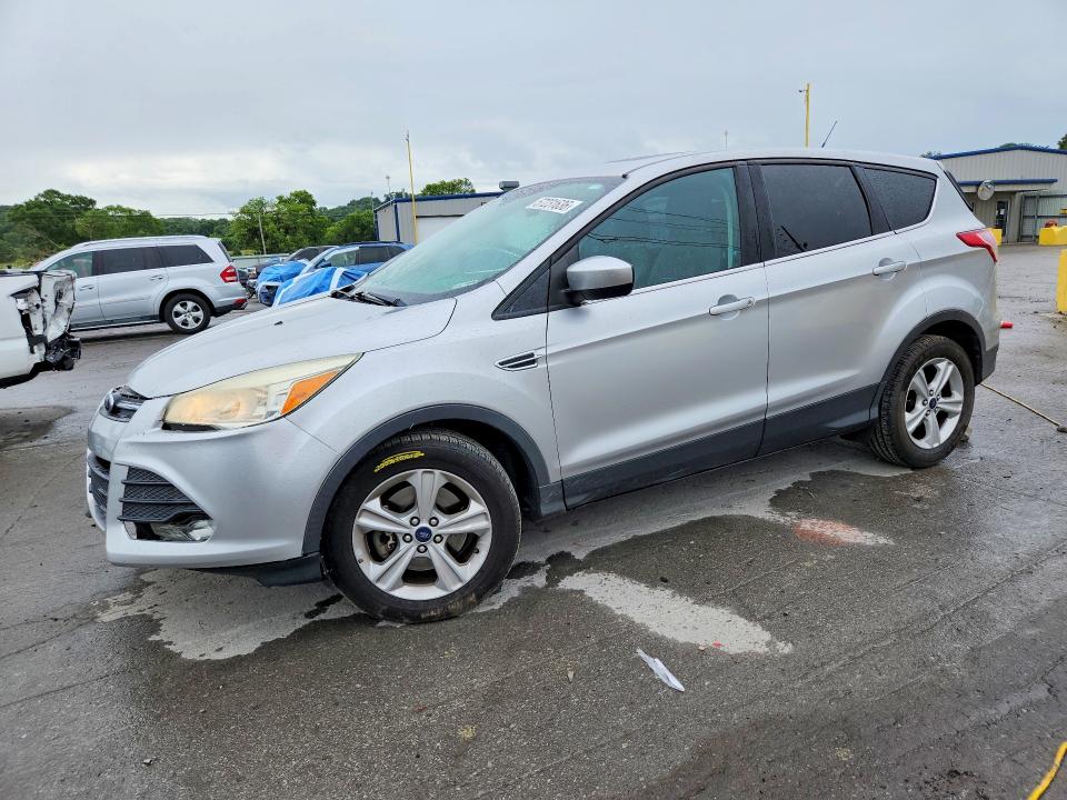 57231636 :رقم المزاد ، 1FMCU0G97FUA93098 vin ، 2015 Ford Escape مزاد بيع