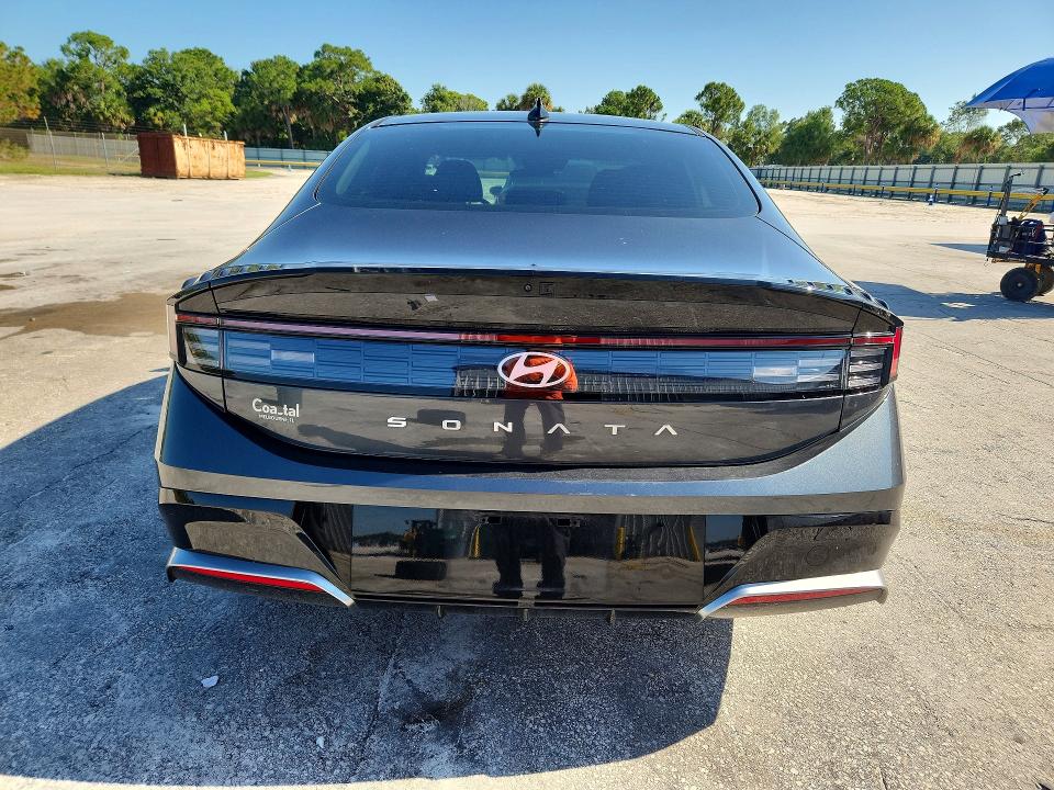 2026 Hyundai Sonata მანქანა იყიდება აუქციონზე, vin: KMHL64JA3TA543525, აუქციონის ნომერი: 58237616