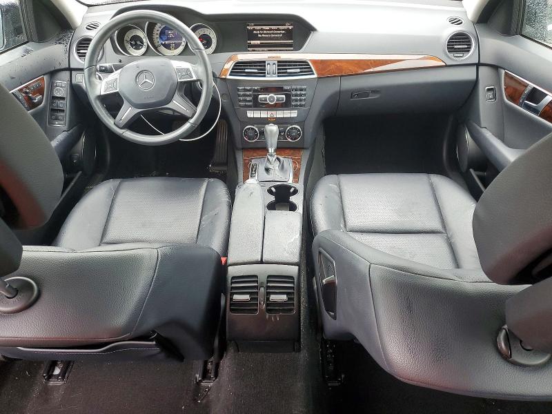 2013 Mercedes-benz C მანქანა იყიდება აუქციონზე, vin: WDDGF8AB5DR244732, აუქციონის ნომერი: 56498186