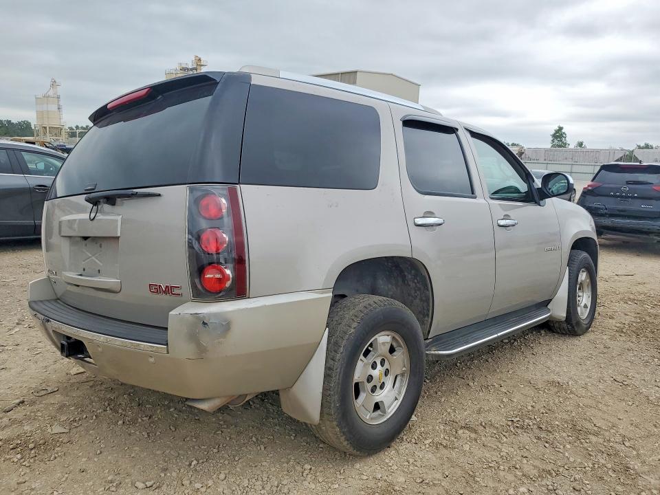 55957826 :رقم المزاد ، 1GKFK63857J315460 vin ، 2007 Gmc Yukon مزاد بيع