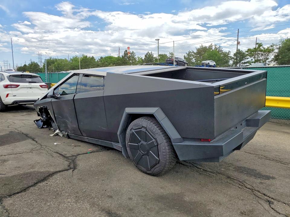 2024 Tesla Cybertruck მანქანა იყიდება აუქციონზე, vin: 7G2CEHEDXRA024436, აუქციონის ნომერი: 56346836