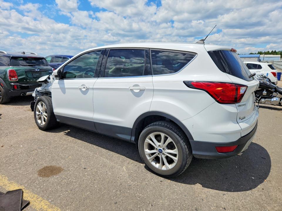 Продажа на аукционе авто 2019 Ford Escape, vin: 1FMCU0GD0KUB57822, номер лота: 57445376