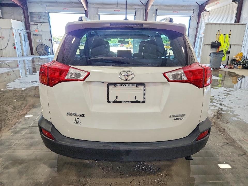 Продажа на аукционе авто 2015 Toyota Rav4, vin: JTMDFREV0FD163645, номер лота: 57179526