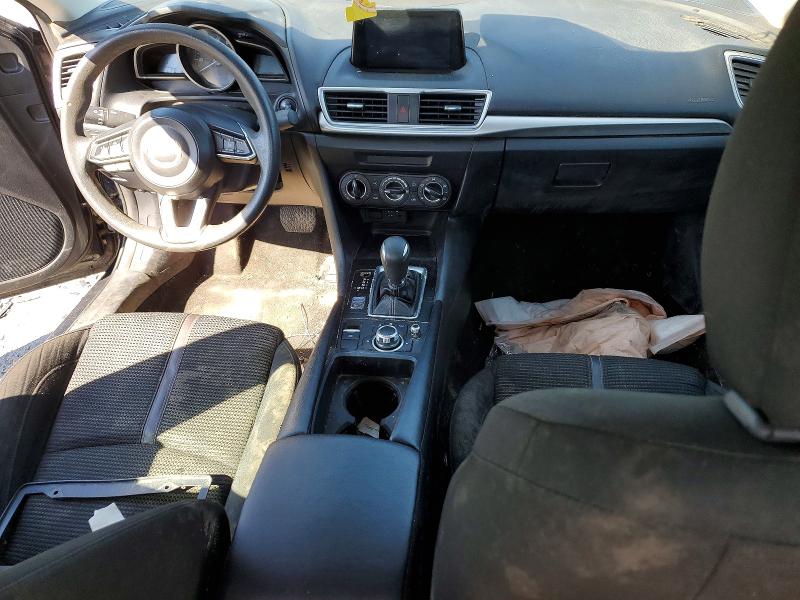 58591106 :رقم المزاد ، 3MZBN1U72JM199801 vin ، 2018 Mazda 3 مزاد بيع