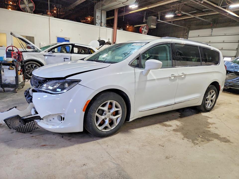 Продаж на аукціоні авто 2017 Chrysler Pacifica, vin: 2C4RC1EG8HR550929, номер лоту: 57537756