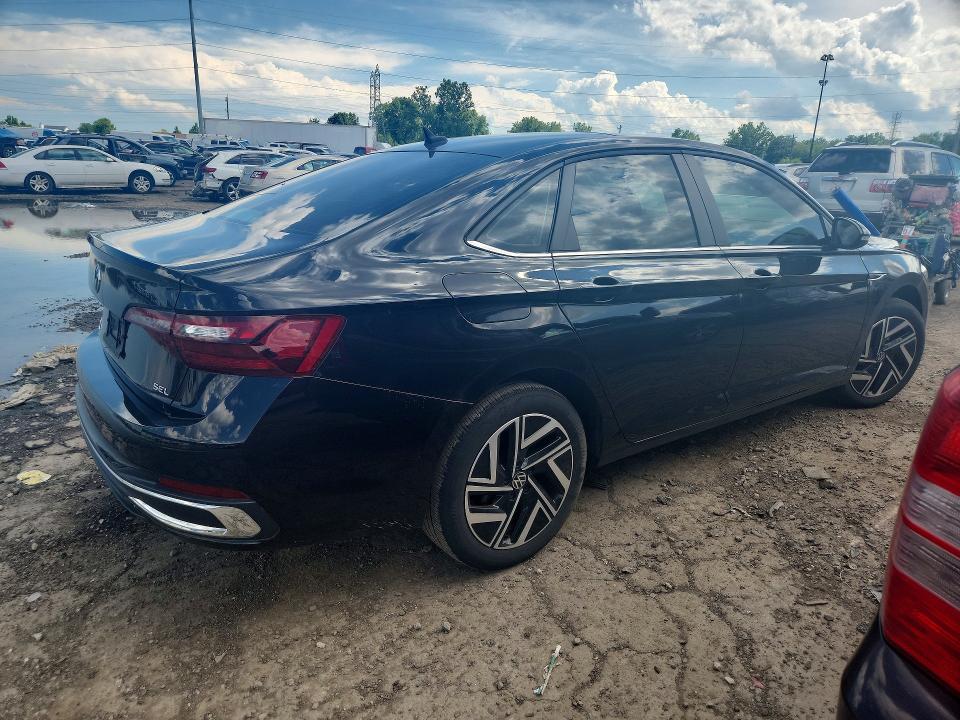 57923826 :رقم المزاد ، 3VWGM7BU6NM029791 vin ، 2022 Volkswagen Jetta مزاد بيع