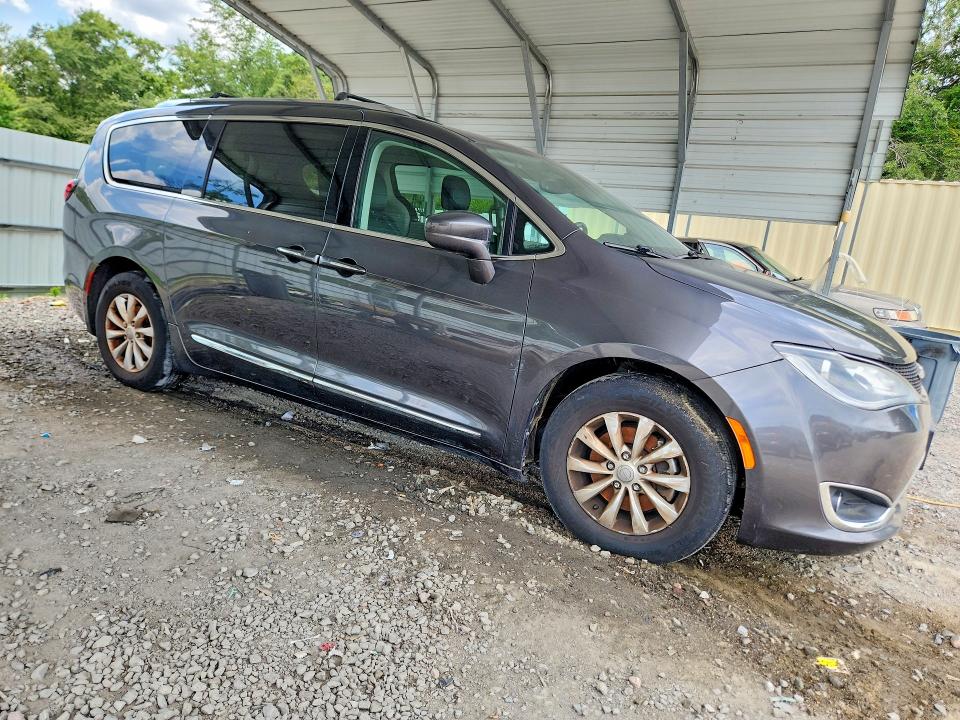 Продажа на аукционе авто 2019 Chrysler Pacifica, vin: 2C4RC1BG4KR633138, номер лота: 58934756