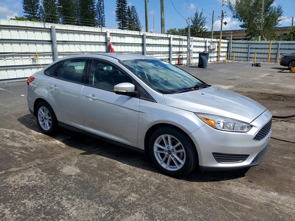 57645586 :رقم المزاد ، 1FADP3F26HL337845 vin ، 2017 Ford Focus مزاد بيع