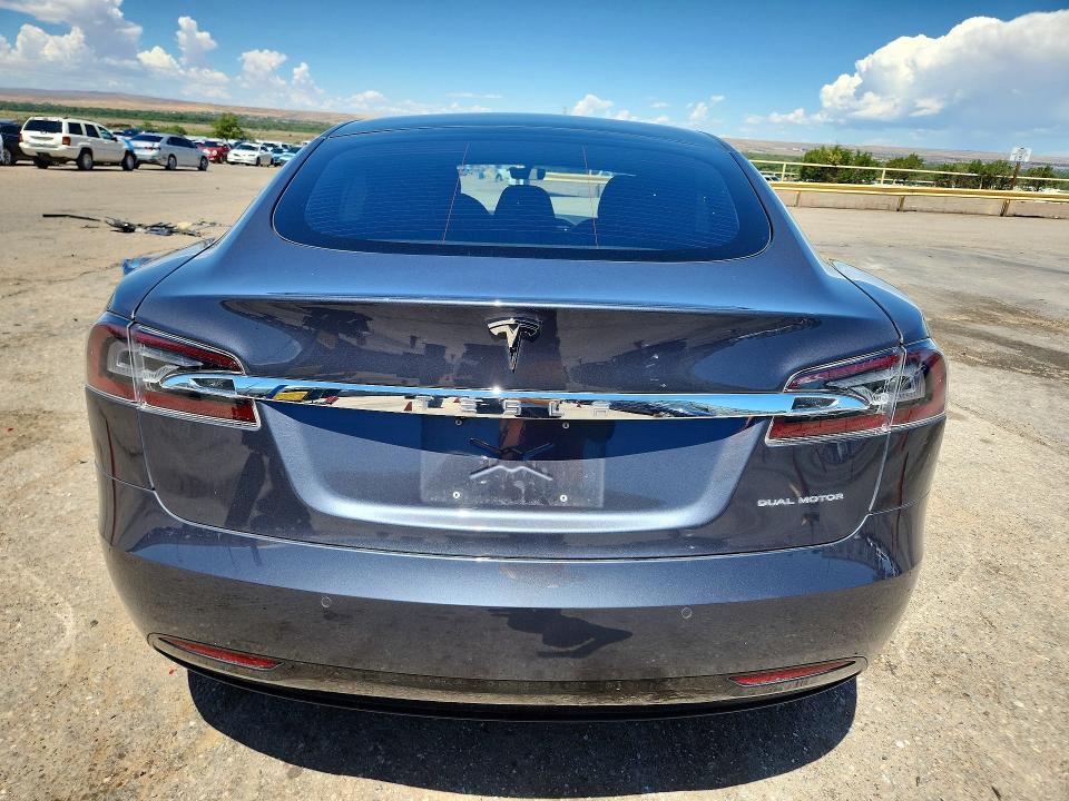 58761086 :رقم المزاد ، 5YJSA1E20MF427773 vin ، 2021 Tesla Model S مزاد بيع