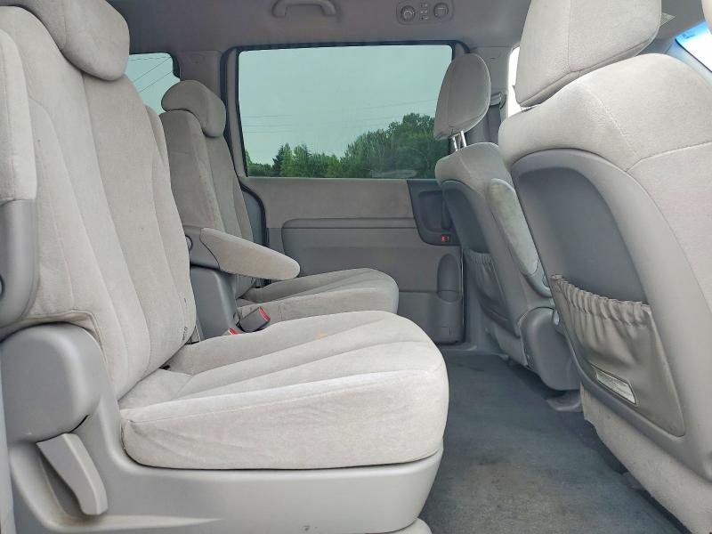 2008 Kia Sedona მანქანა იყიდება აუქციონზე, vin: KNDMB233586262487, აუქციონის ნომერი: 58620176