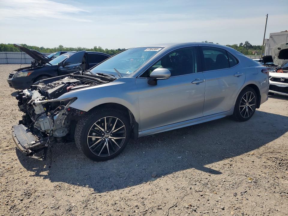 Продаж на аукціоні авто 2024 Toyota Camry, vin: 4T1G11AK1RU257316, номер лоту: 57864966