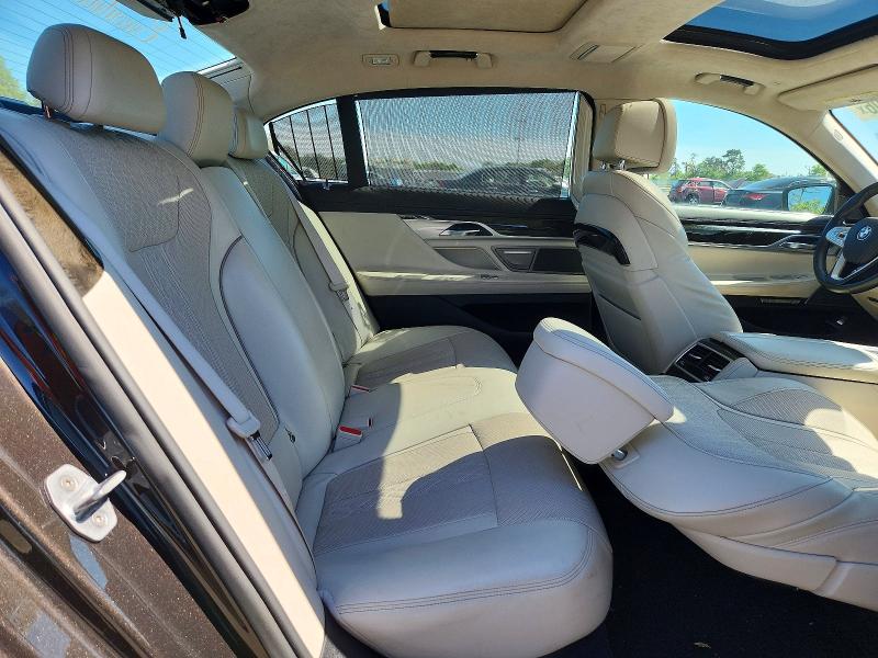 2016 Bmw 750 მანქანა იყიდება აუქციონზე, vin: WBA7F2C53GG420172, აუქციონის ნომერი: 57765106