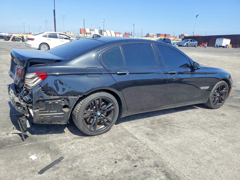 Продаж на аукціоні авто 2015 Bmw 750, vin: WBAYA8C59FD825538, номер лоту: 55203456