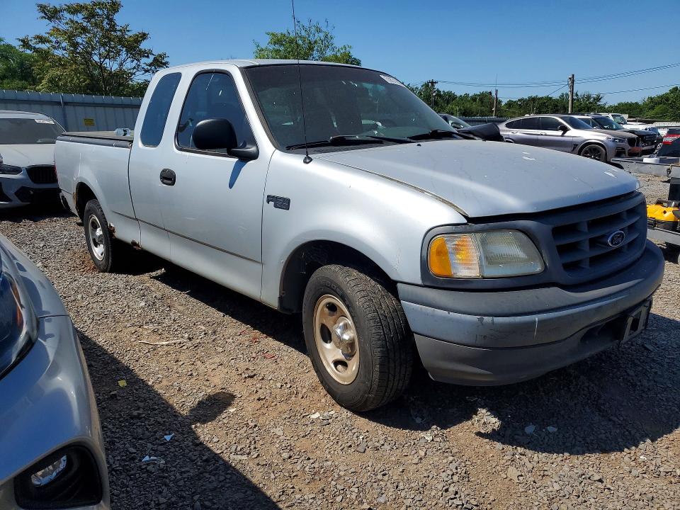 55831666 :رقم المزاد ، 1FTRX17242NB29395 vin ، 2002 Ford F-150 مزاد بيع