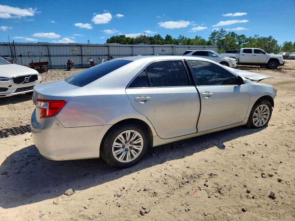 56264356 :رقم المزاد ، 4T1BF1FK4DU681621 vin ، 2013 Toyota Camry مزاد بيع