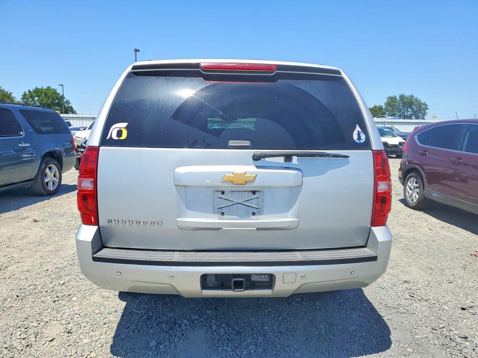 2013 Chevrolet Suburban მანქანა იყიდება აუქციონზე, vin: 1GNSCJE01DR230492, აუქციონის ნომერი: 55804146