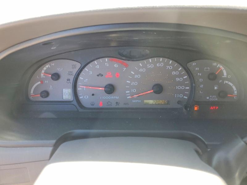 55563396 :رقم المزاد ، 5TDBT44A22S070870 vin ، 2002 Toyota Sequoia مزاد بيع