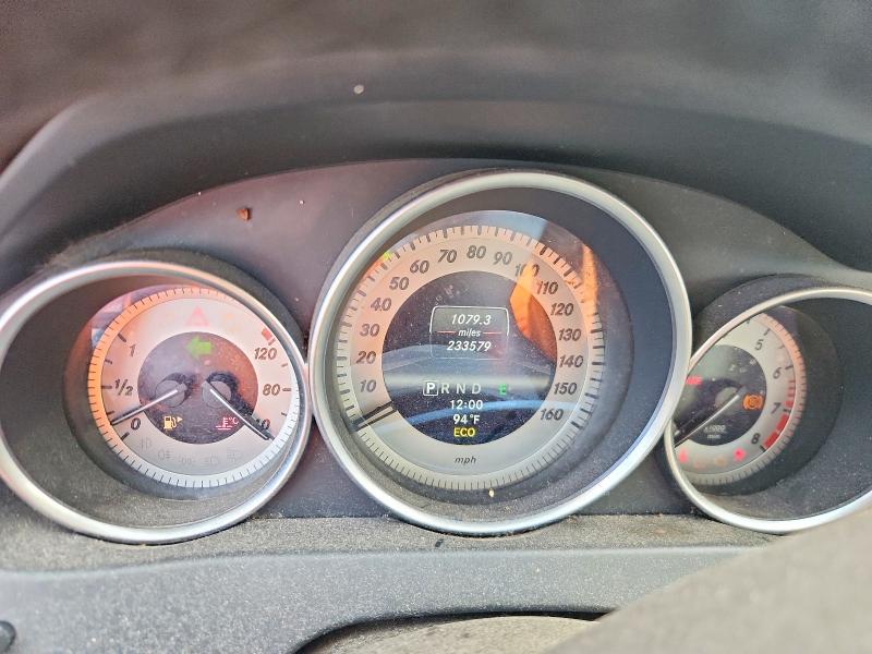 2013 Mercedes-benz C მანქანა იყიდება აუქციონზე, vin: WDDGF8AB1DA814109, აუქციონის ნომერი: 53196006