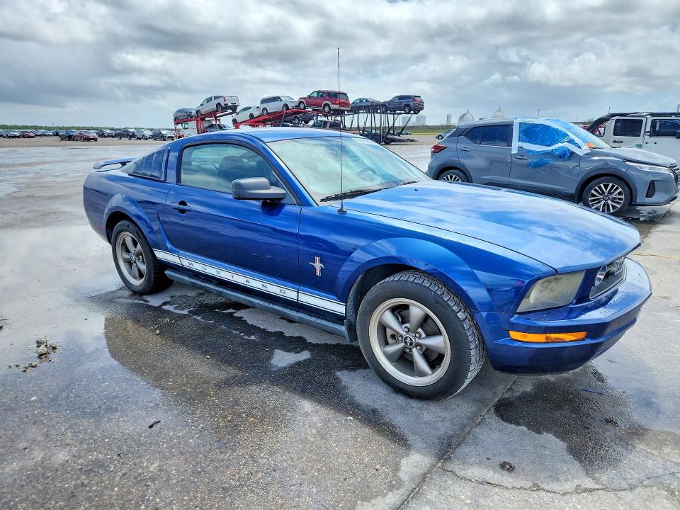2006 Ford Mustang მანქანა იყიდება აუქციონზე, vin: 1ZVFT80N665182937, აუქციონის ნომერი: 56149306
