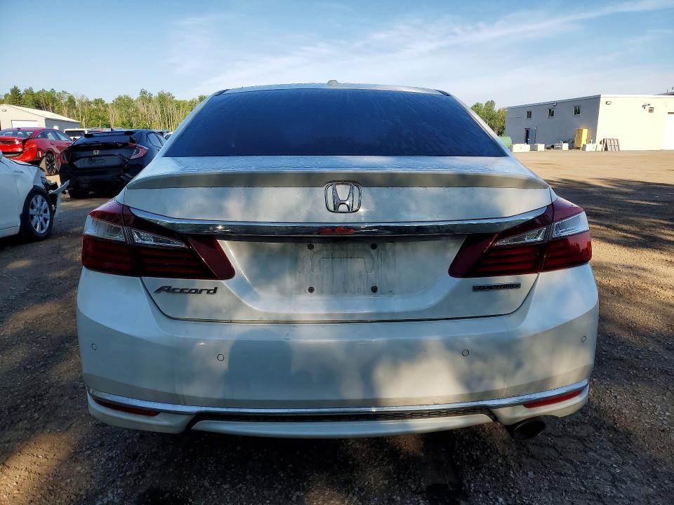 2017 Honda Accord მანქანა იყიდება აუქციონზე, vin: 1HGCR2F06HA805000, აუქციონის ნომერი: 57348346