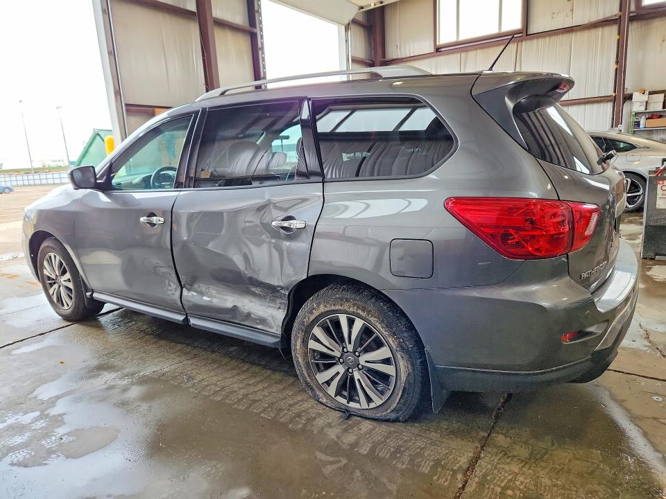 Продажа на аукционе авто 2018 Nissan Pathfinder, vin: 5N1DR2MM6JC676075, номер лота: 58424476