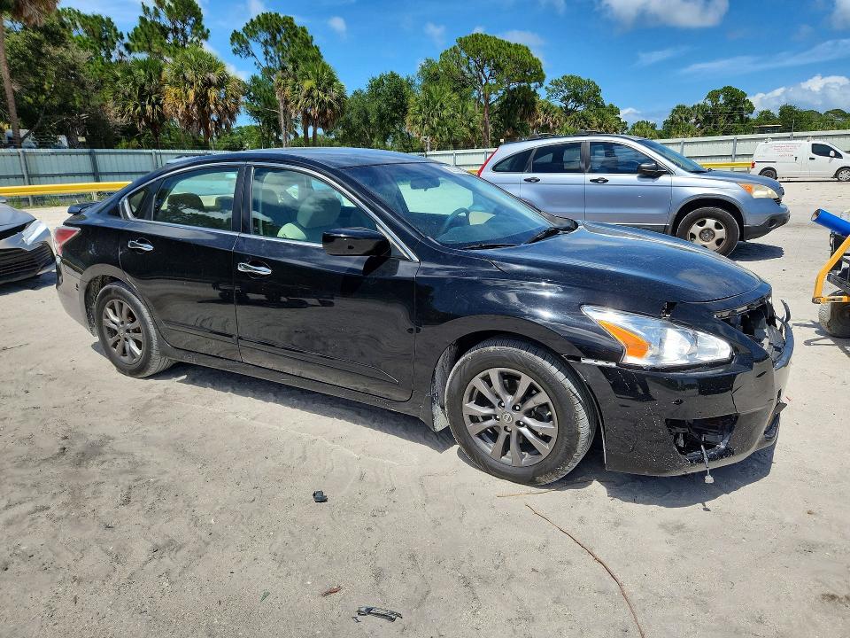 Продаж на аукціоні авто 2015 Nissan Altima, vin: 1N4AL3AP6FC572597, номер лоту: 56285946