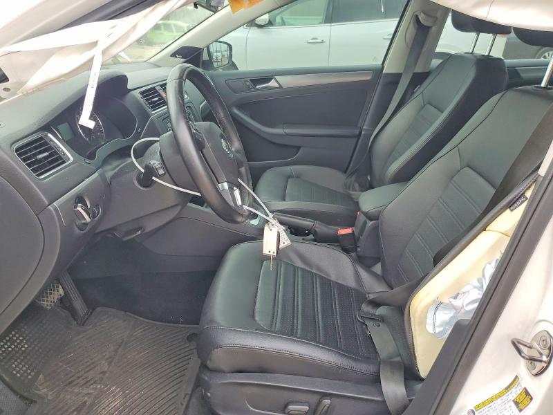 55395056 :رقم المزاد ، 3VWLX7AJ6DM365579 vin ، 2013 Volkswagen Jetta مزاد بيع