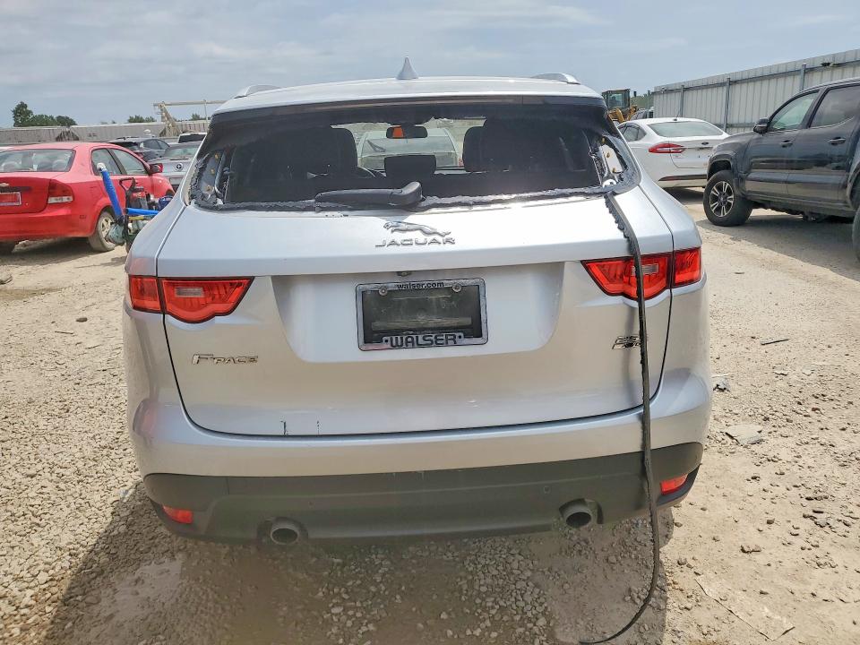 2018 Jaguar F-pace მანქანა იყიდება აუქციონზე, vin: SADCJ2FX8JA266005, აუქციონის ნომერი: 55892056