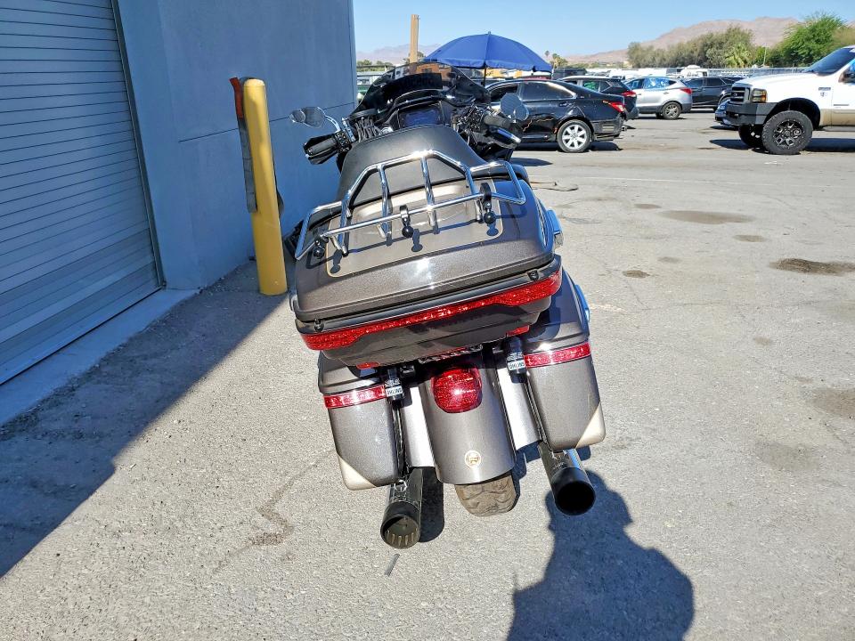 55950706 :رقم المزاد ، 1HD1KZF18PB676342 vin ، 2023 Harley-davidson Fltrk مزاد بيع