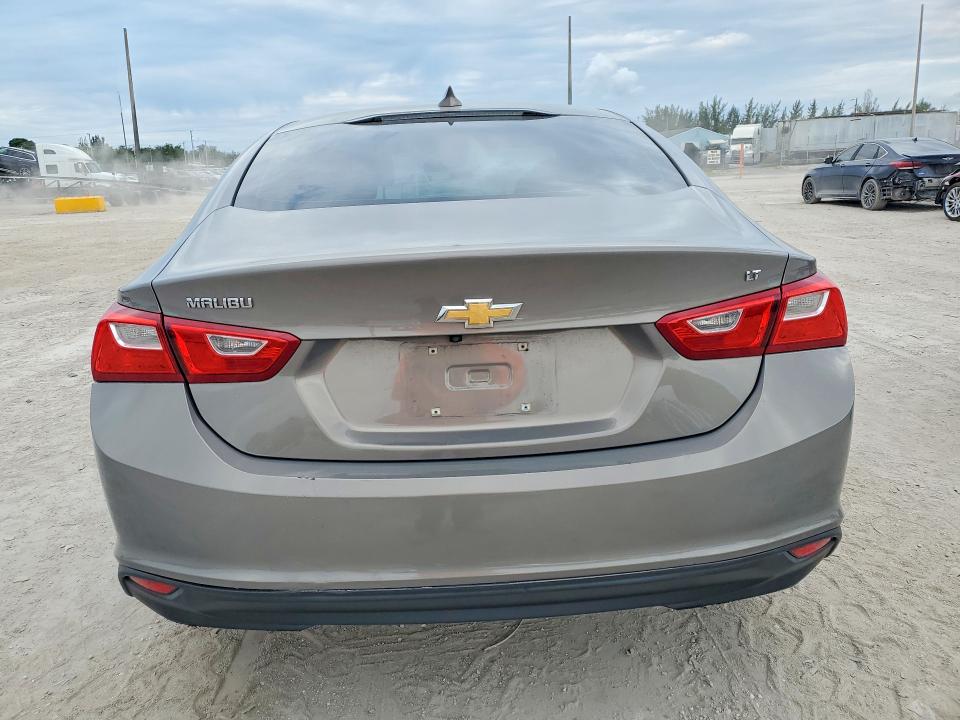 56667346 :رقم المزاد ، 1G1ZD5ST1JF155812 vin ، 2018 Chevrolet Malibu مزاد بيع