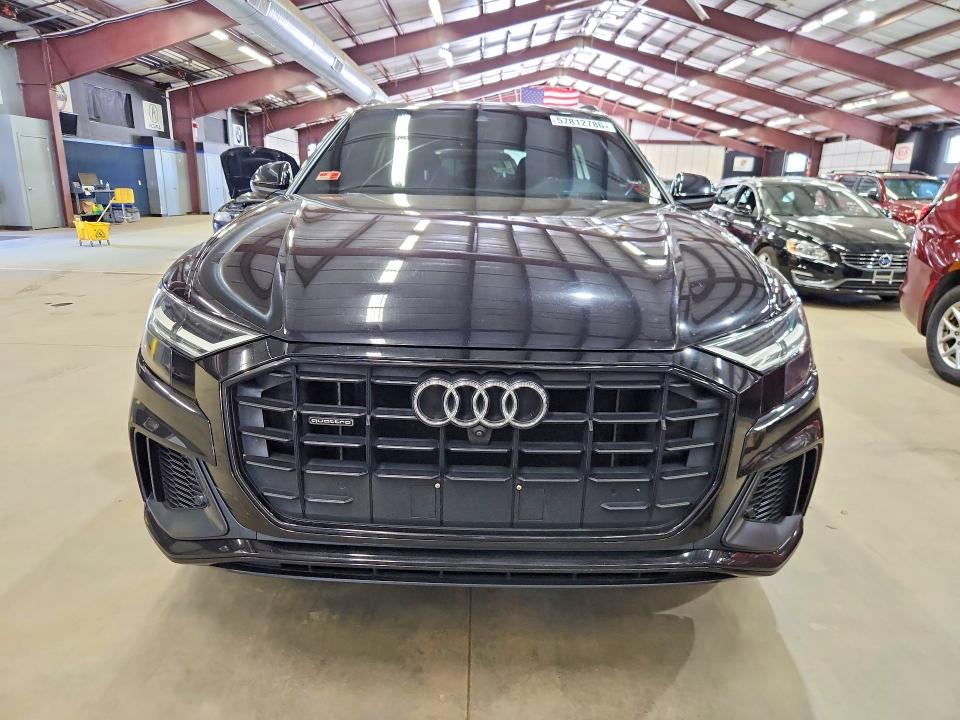 57812786 :رقم المزاد ، WA1DVAF11KD028727 vin ، 2019 Audi Q8 مزاد بيع
