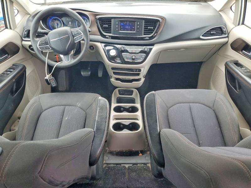 57713056 :رقم المزاد ، 2C4RC1CG3HR571562 vin ، 2017 Chrysler Pacifica مزاد بيع
