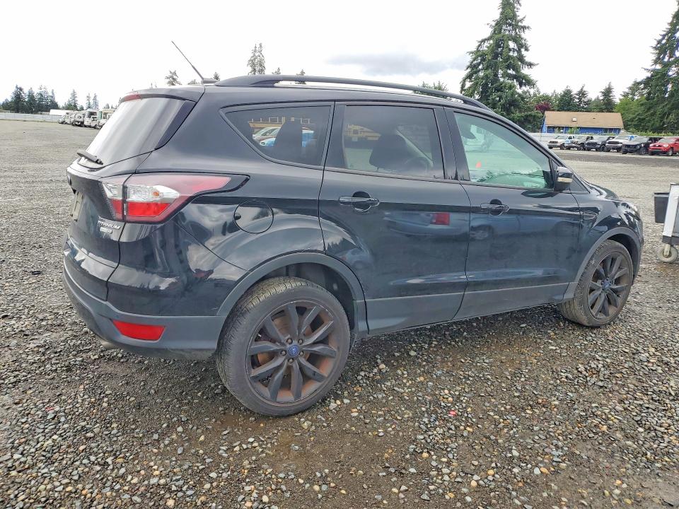 Продажа на аукционе авто 2017 Ford Escape, vin: 1FMCU9JD8HUD54405, номер лота: 56833636