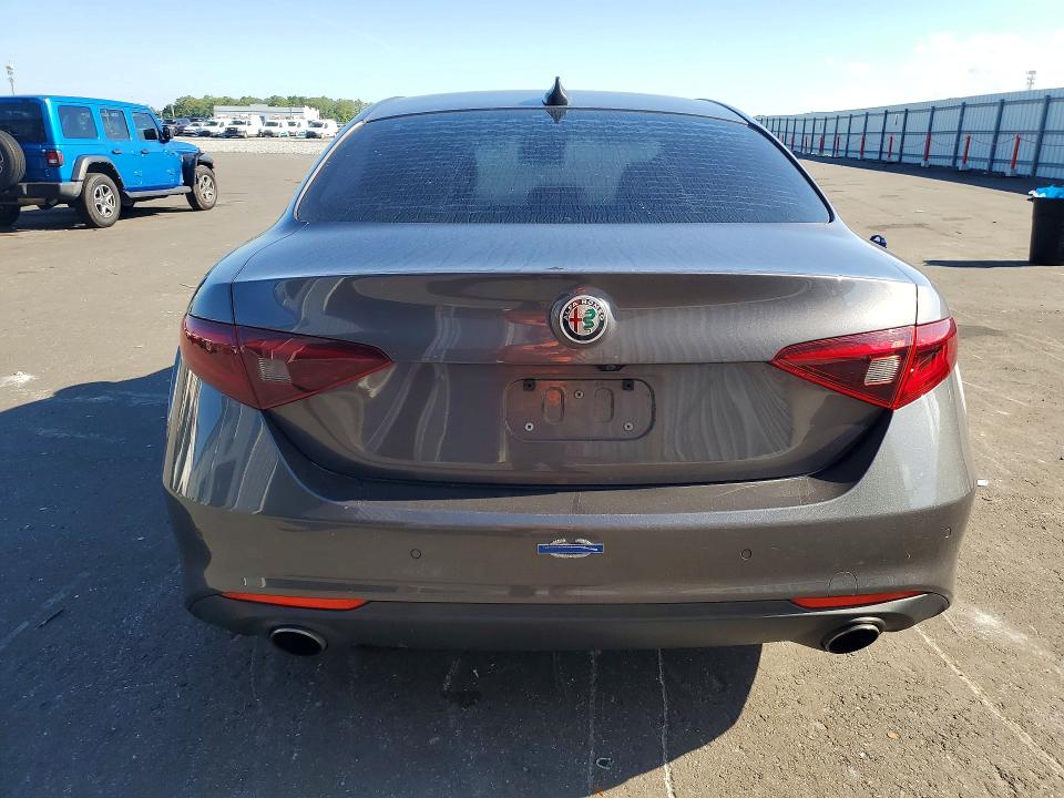 2017 Alfa Romeo Giulia მანქანა იყიდება აუქციონზე, vin: ZARFAECN0H7542056, აუქციონის ნომერი: 56429856