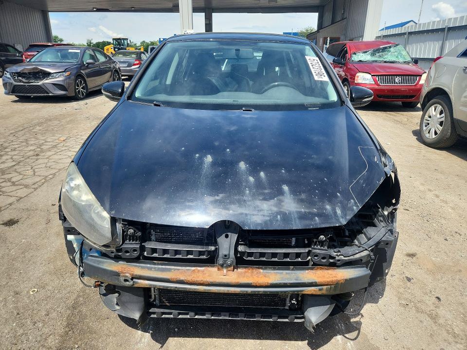 57523196 :رقم المزاد ، WVWDM7AJXBW179511 vin ، 2011 Volkswagen Golf مزاد بيع