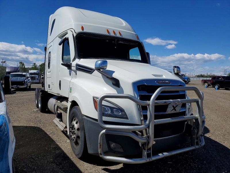 Продажа на аукционе авто 2022 Freightliner Cascadia, vin: 3AKJHHDR6NSNG9521, номер лота: 57054656