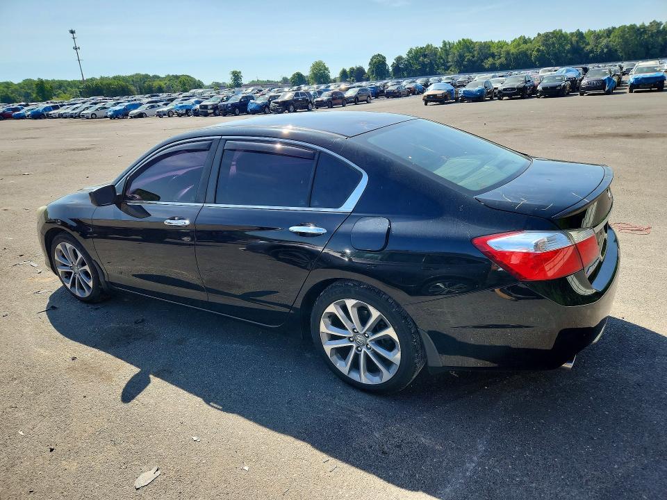 56742396 :رقم المزاد ، 1HGCR2F52FA108528 vin ، 2015 Honda Accord مزاد بيع